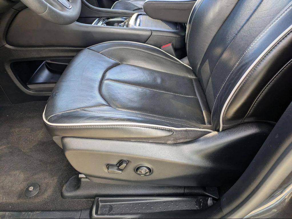 used 2022 Chrysler Pacifica Hybrid car, priced at $28,999