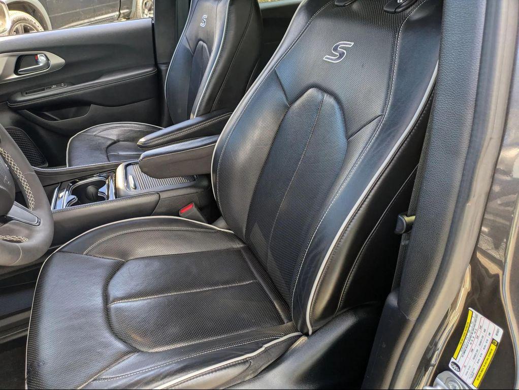 used 2022 Chrysler Pacifica Hybrid car, priced at $28,999