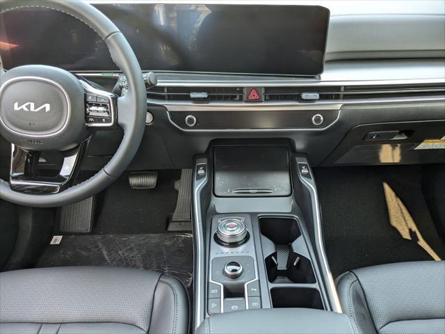 new 2025 Kia Sorento Hybrid car, priced at $42,090