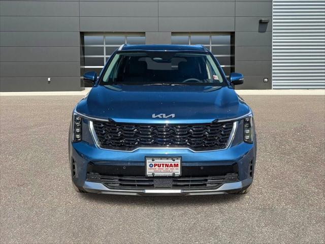 new 2025 Kia Sorento Hybrid car, priced at $42,090
