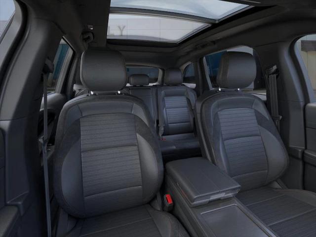new 2025 Lincoln Nautilus car, priced at $60,392