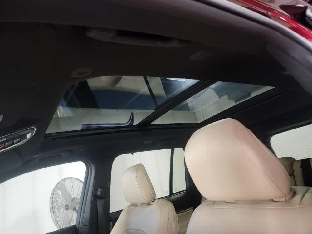 used 2024 Jeep Grand Cherokee car, priced at $38,995