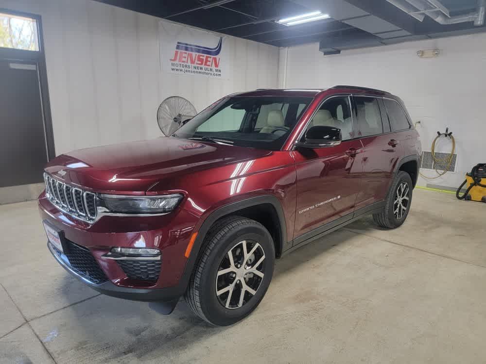 used 2024 Jeep Grand Cherokee car, priced at $38,995
