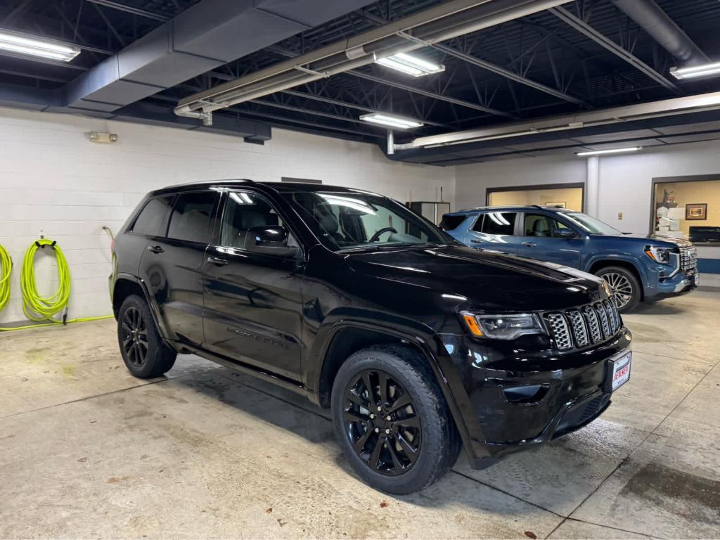 used 2022 Jeep Grand Cherokee WK car, priced at $28,995