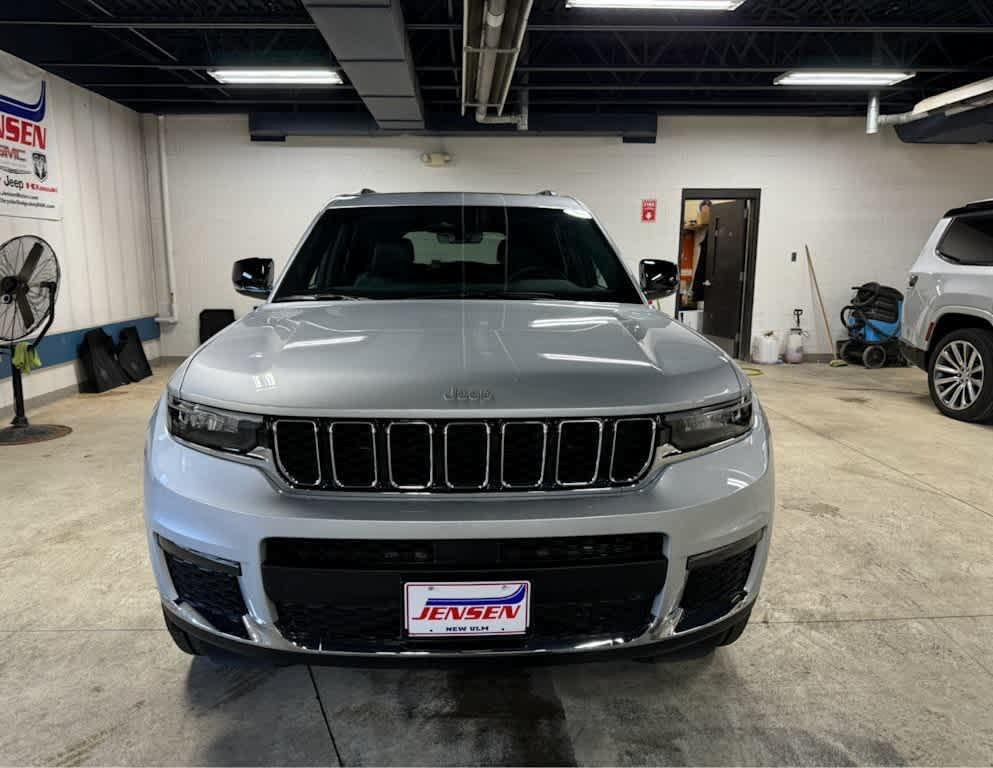 new 2025 Jeep Grand Cherokee L car, priced at $57,305