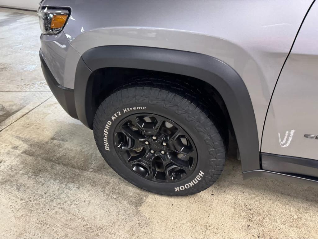 used 2021 Jeep Cherokee car, priced at $26,495
