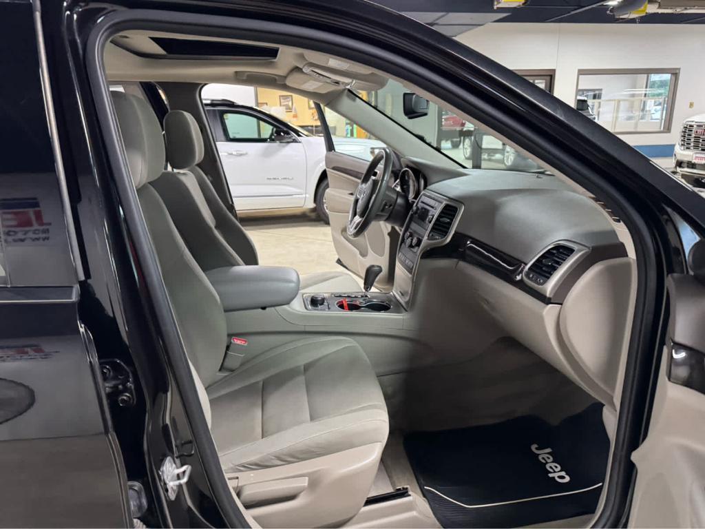 used 2013 Jeep Grand Cherokee car, priced at $11,995