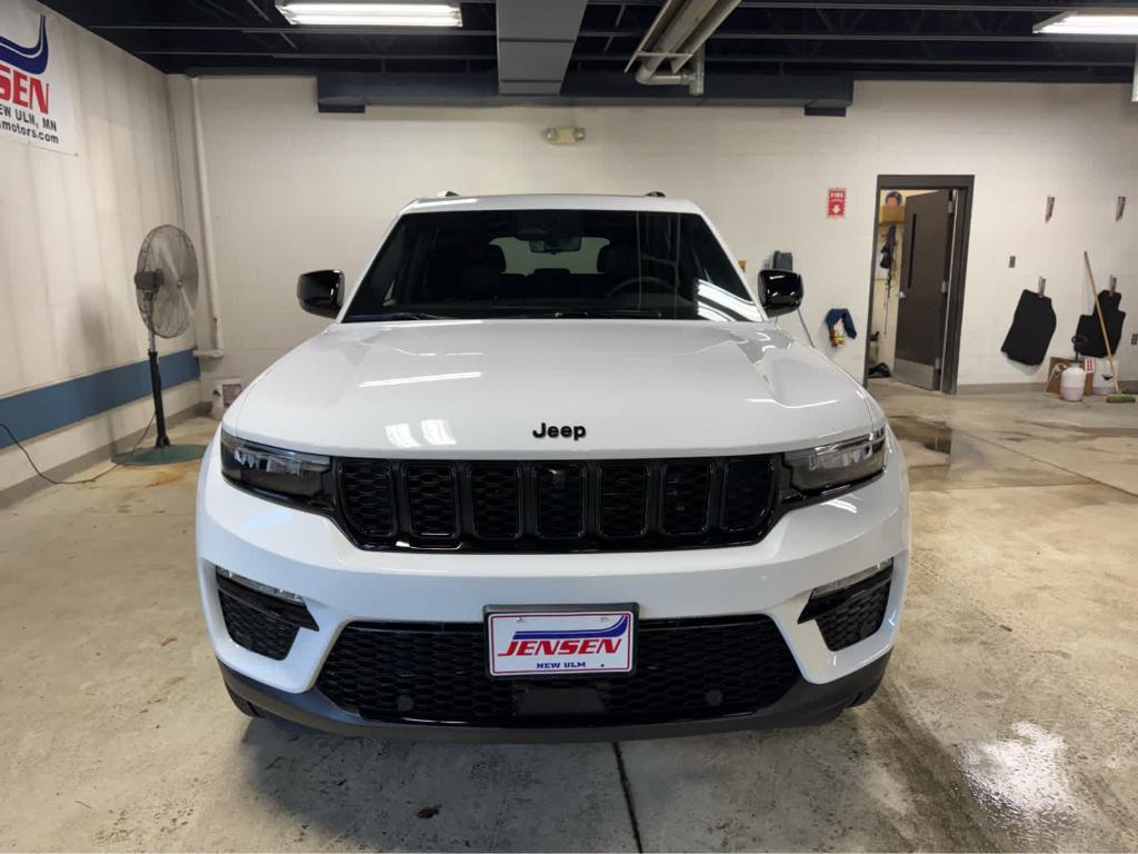 new 2025 Jeep Grand Cherokee car, priced at $56,060