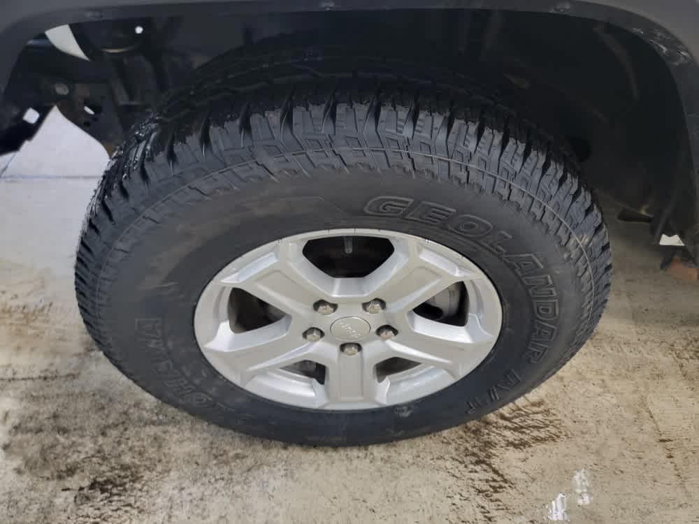 used 2018 Jeep Wrangler Unlimited car, priced at $21,395