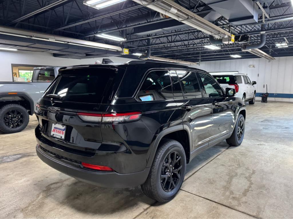 new 2025 Jeep Grand Cherokee car, priced at $47,725
