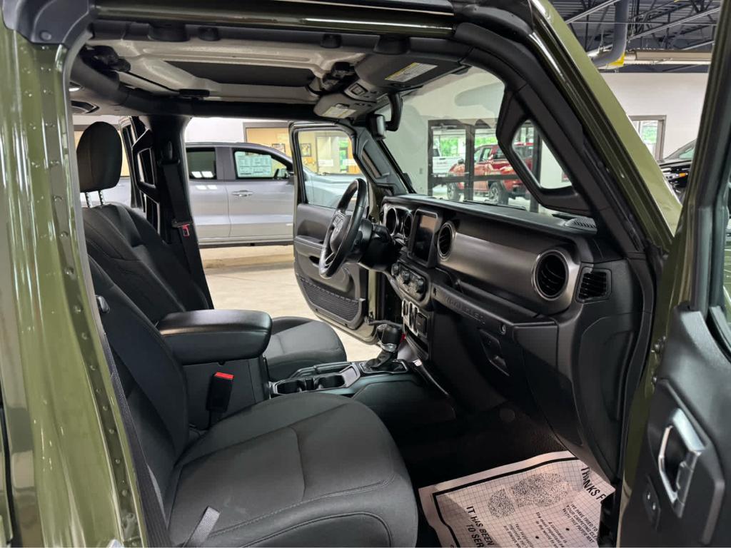 used 2022 Jeep Wrangler Unlimited car, priced at $32,395