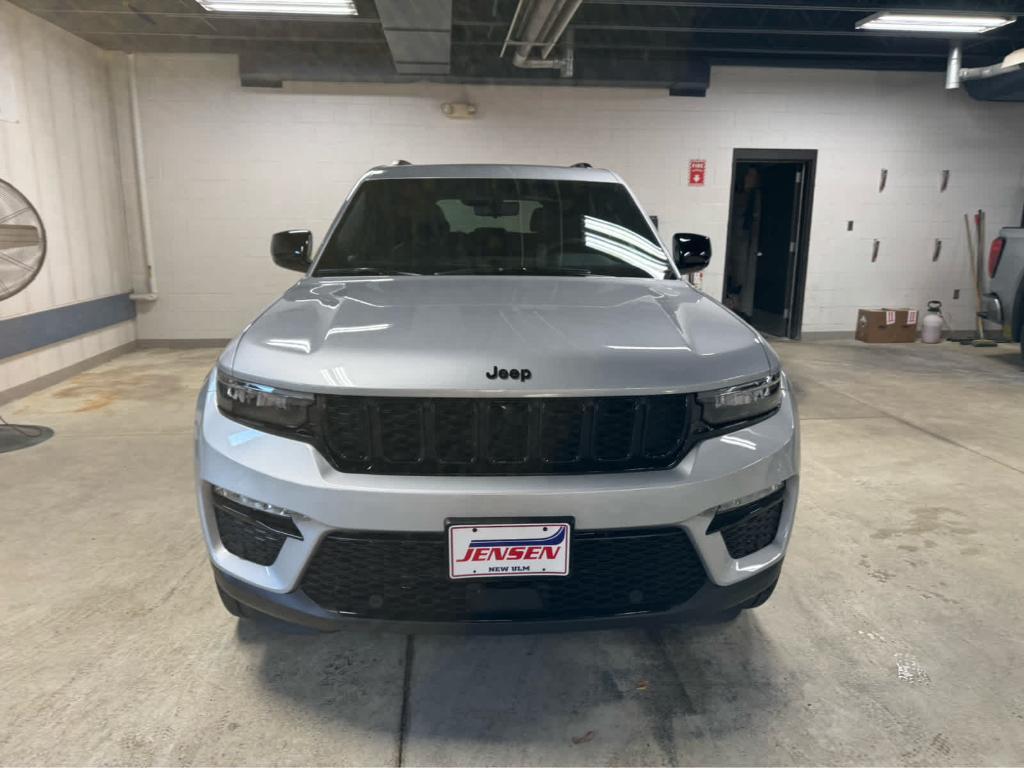 new 2025 Jeep Grand Cherokee car, priced at $56,655