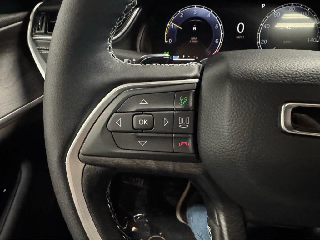 new 2025 Jeep Grand Cherokee car, priced at $56,655