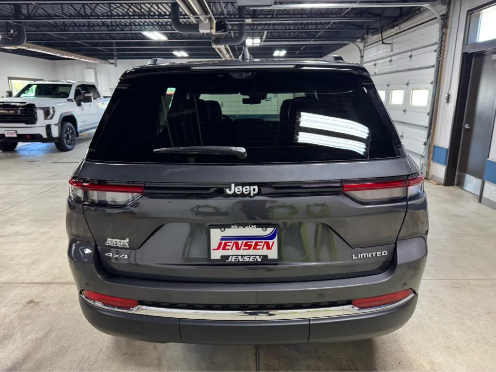 new 2025 Jeep Grand Cherokee car, priced at $53,930