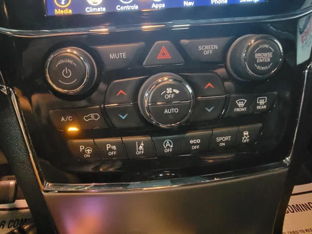 used 2022 Jeep Grand Cherokee WK car, priced at $29,895