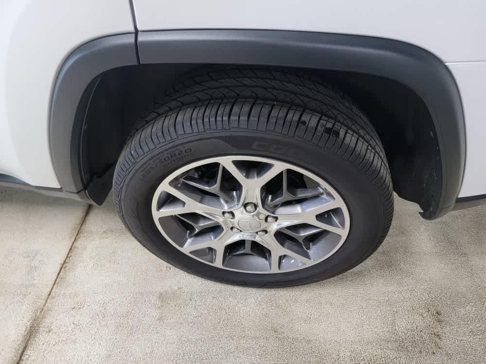 used 2022 Jeep Grand Cherokee WK car, priced at $29,895