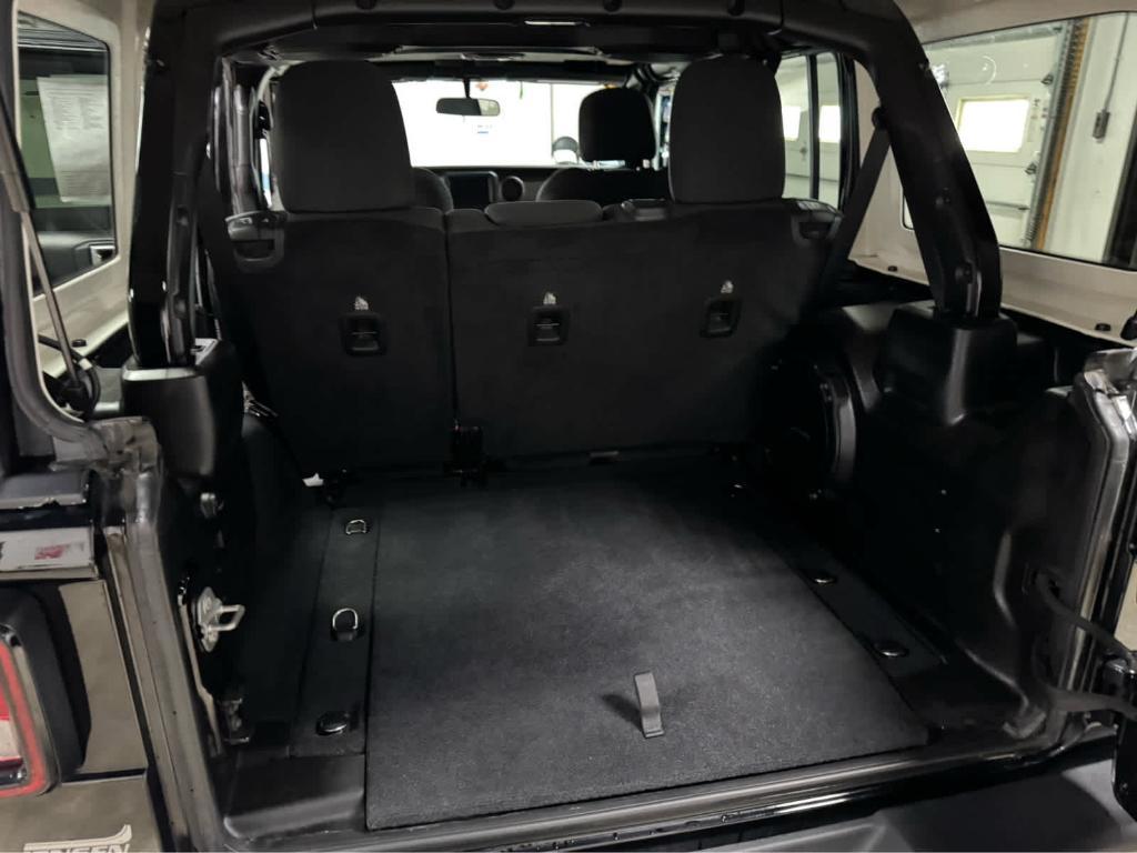 used 2019 Jeep Wrangler Unlimited car, priced at $27,995