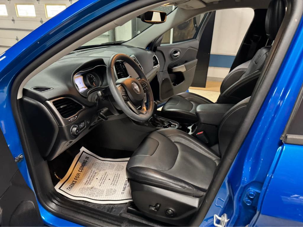 used 2022 Jeep Cherokee car, priced at $27,995