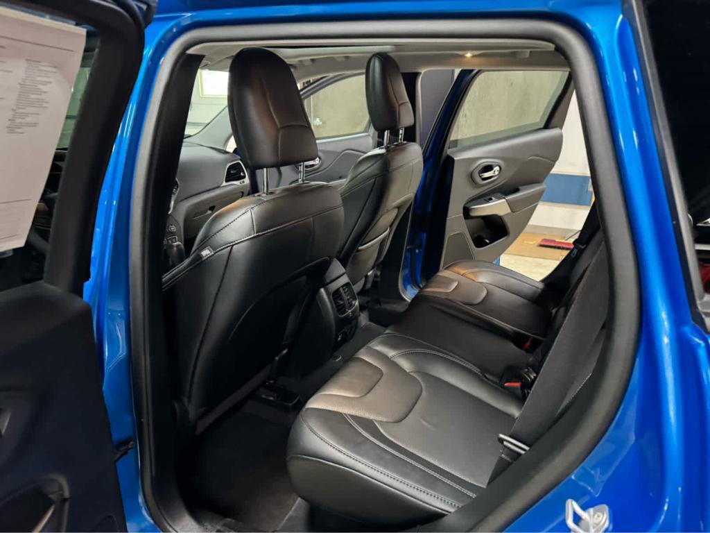 used 2022 Jeep Cherokee car, priced at $27,995