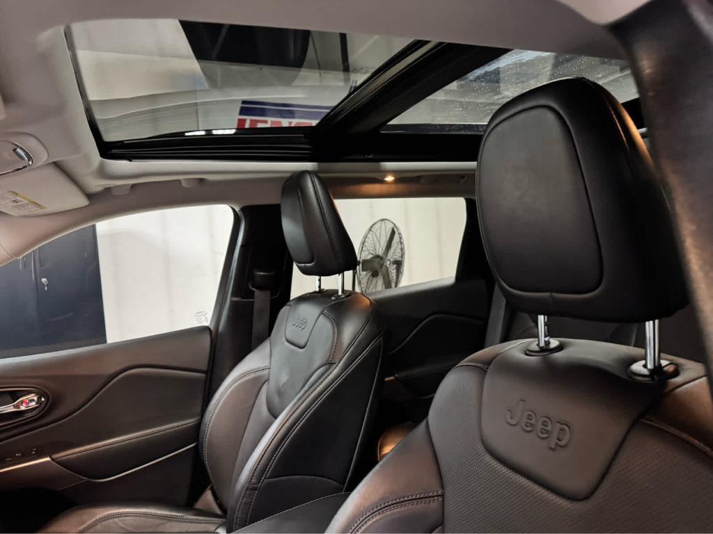 used 2022 Jeep Cherokee car, priced at $27,995