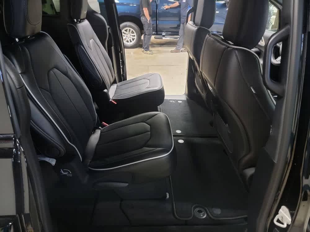 new 2026 Chrysler Pacifica car, priced at $57,850