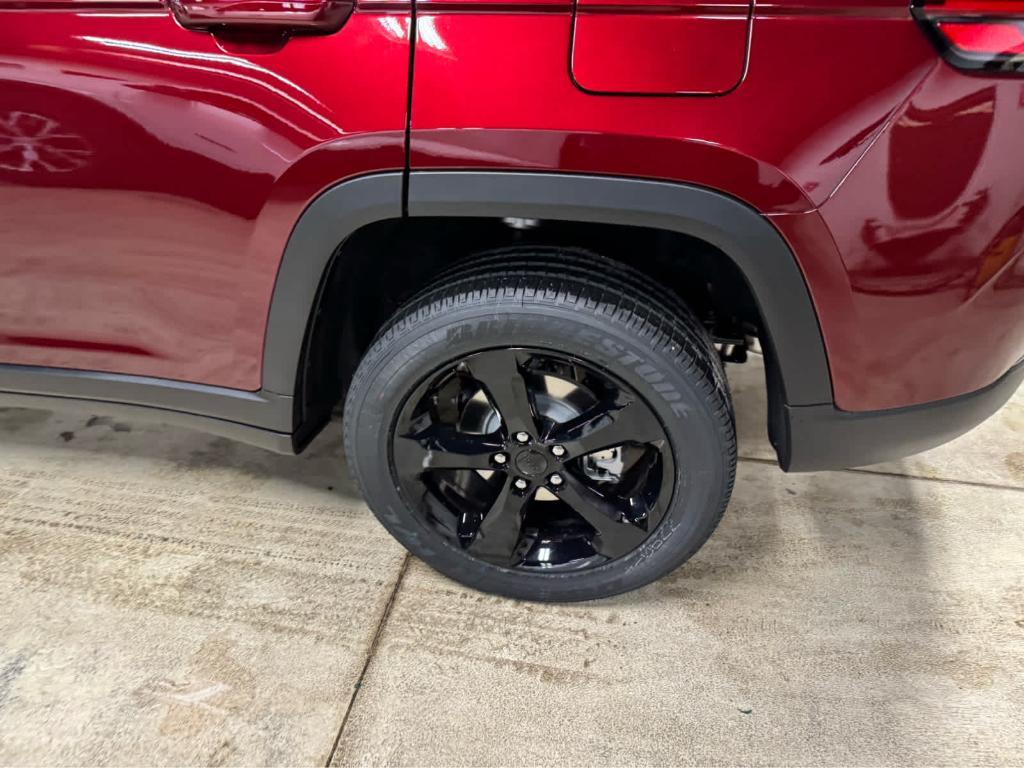 new 2025 Jeep Grand Cherokee car, priced at $49,170