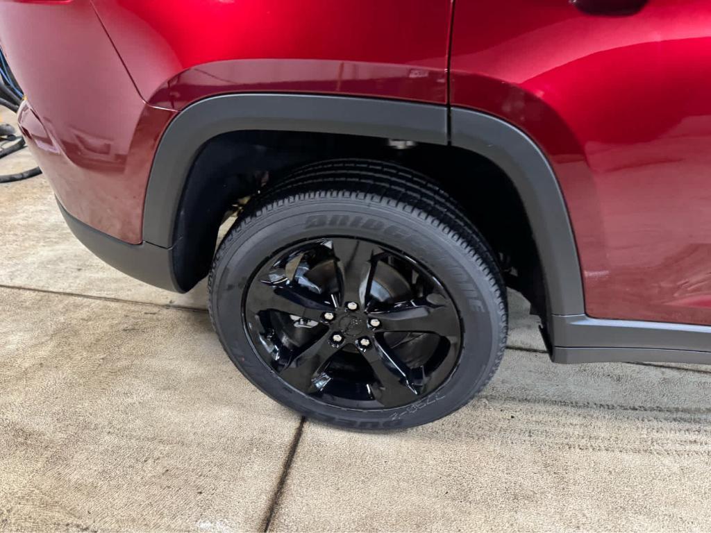 new 2025 Jeep Grand Cherokee car, priced at $49,170