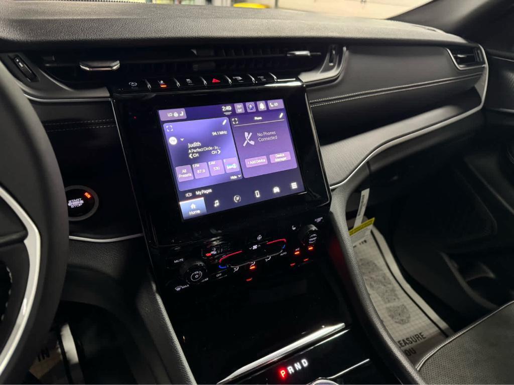new 2025 Jeep Grand Cherokee car, priced at $49,170