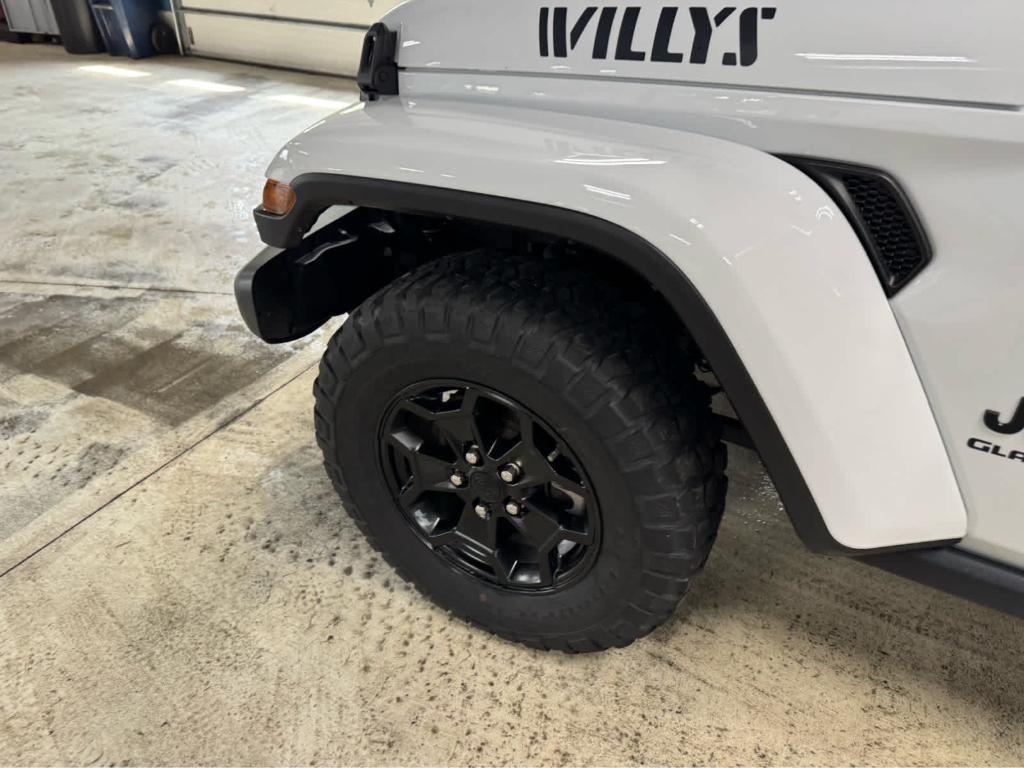 used 2021 Jeep Gladiator car, priced at $30,995