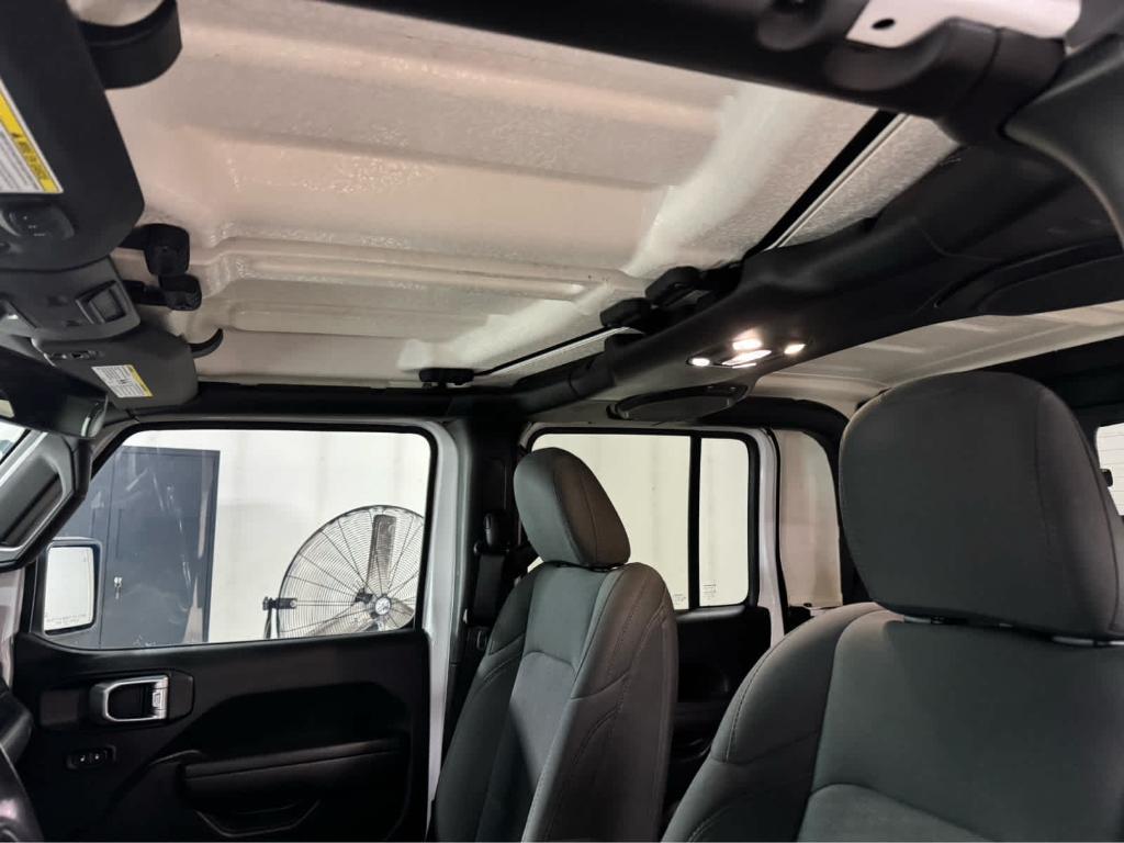 used 2021 Jeep Gladiator car, priced at $30,995