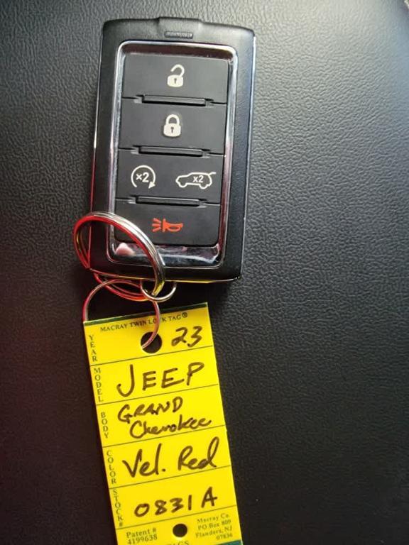 used 2023 Jeep Grand Cherokee car, priced at $28,295