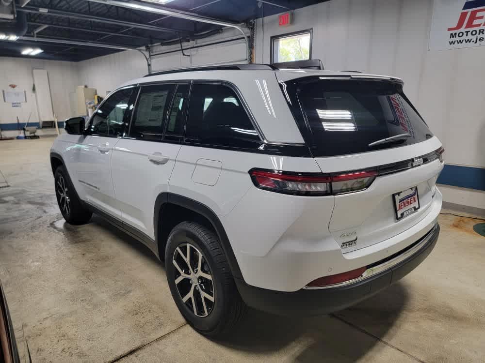 new 2025 Jeep Grand Cherokee car, priced at $47,895