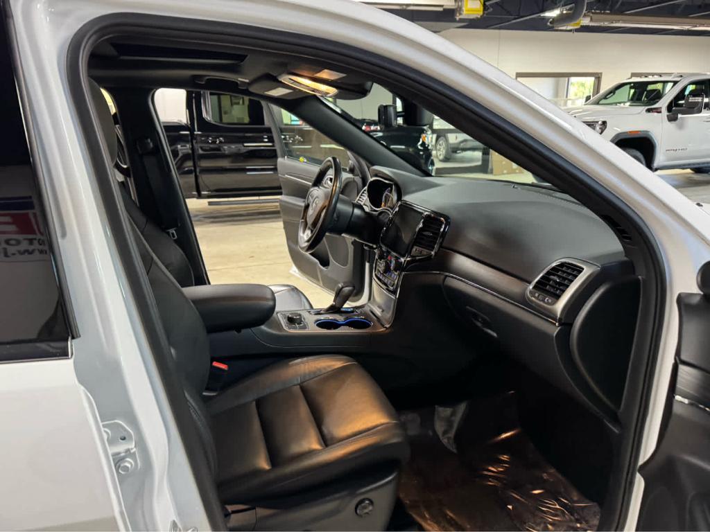 used 2021 Jeep Grand Cherokee car, priced at $29,995