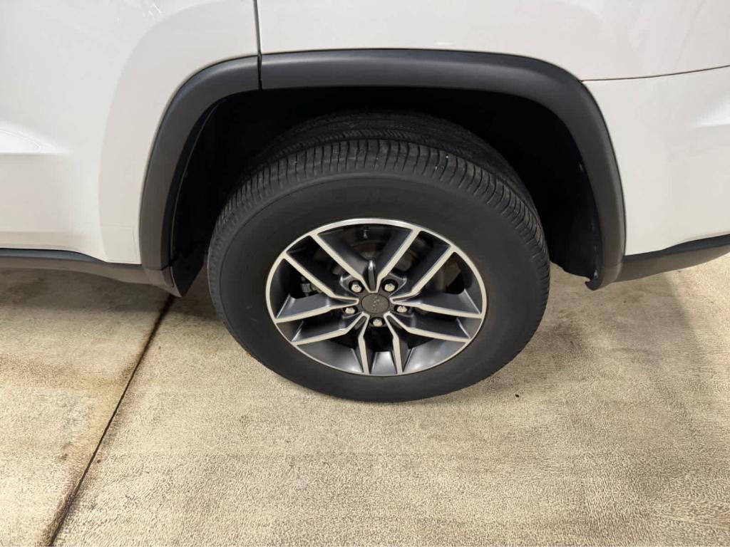 used 2021 Jeep Grand Cherokee car, priced at $29,995