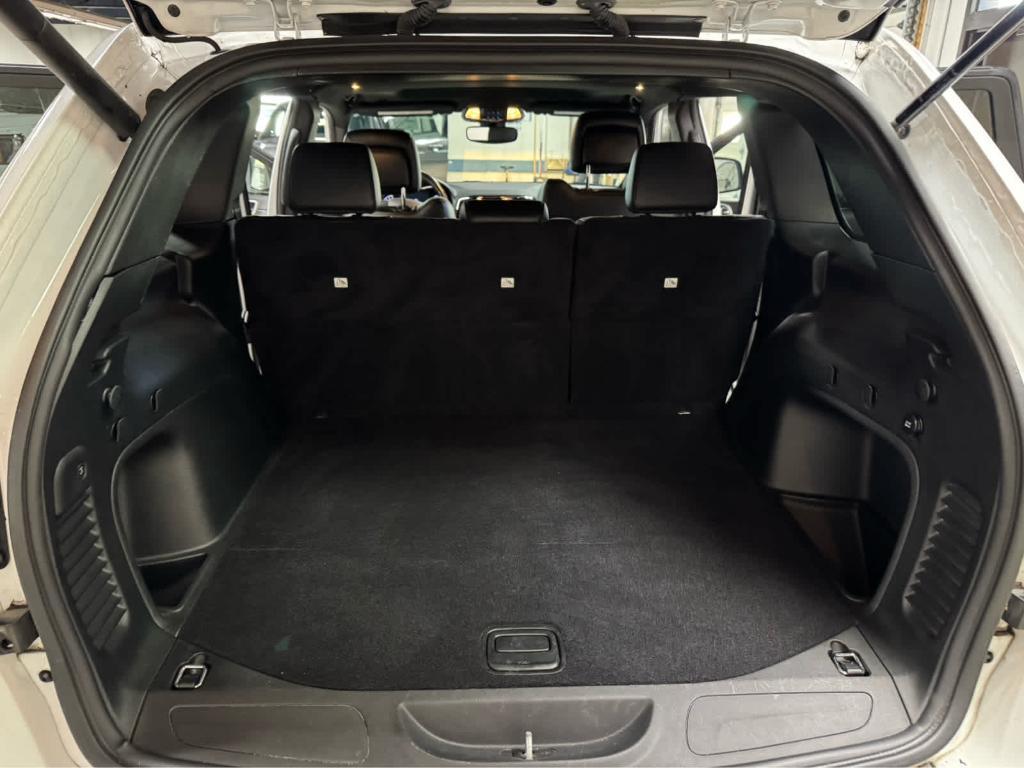 used 2021 Jeep Grand Cherokee car, priced at $29,995