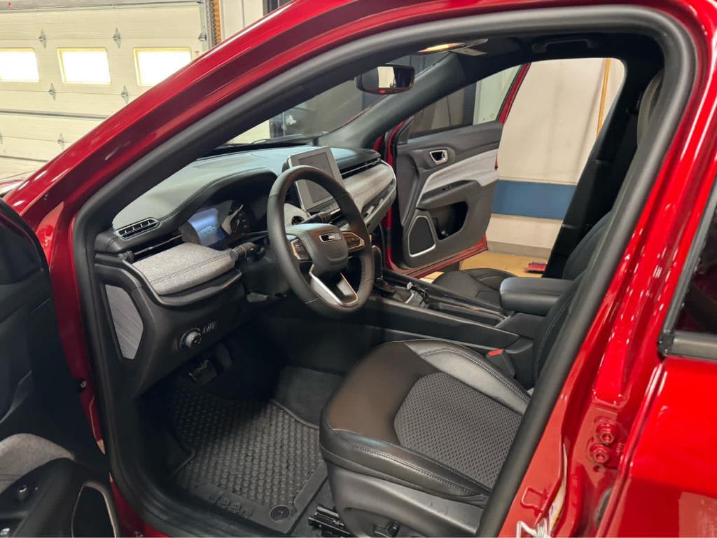 new 2025 Jeep Compass car, priced at $35,510