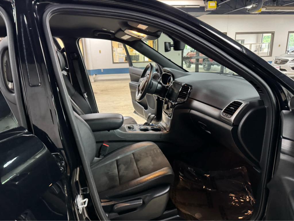 used 2022 Jeep Grand Cherokee WK car, priced at $29,395