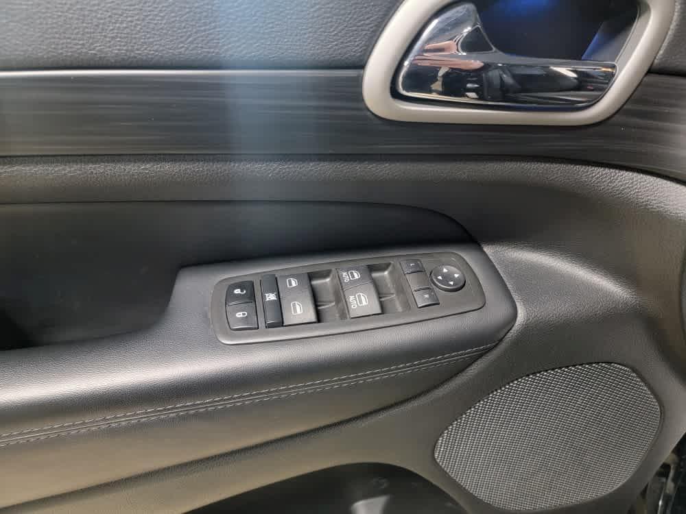 used 2022 Jeep Grand Cherokee WK car, priced at $29,995