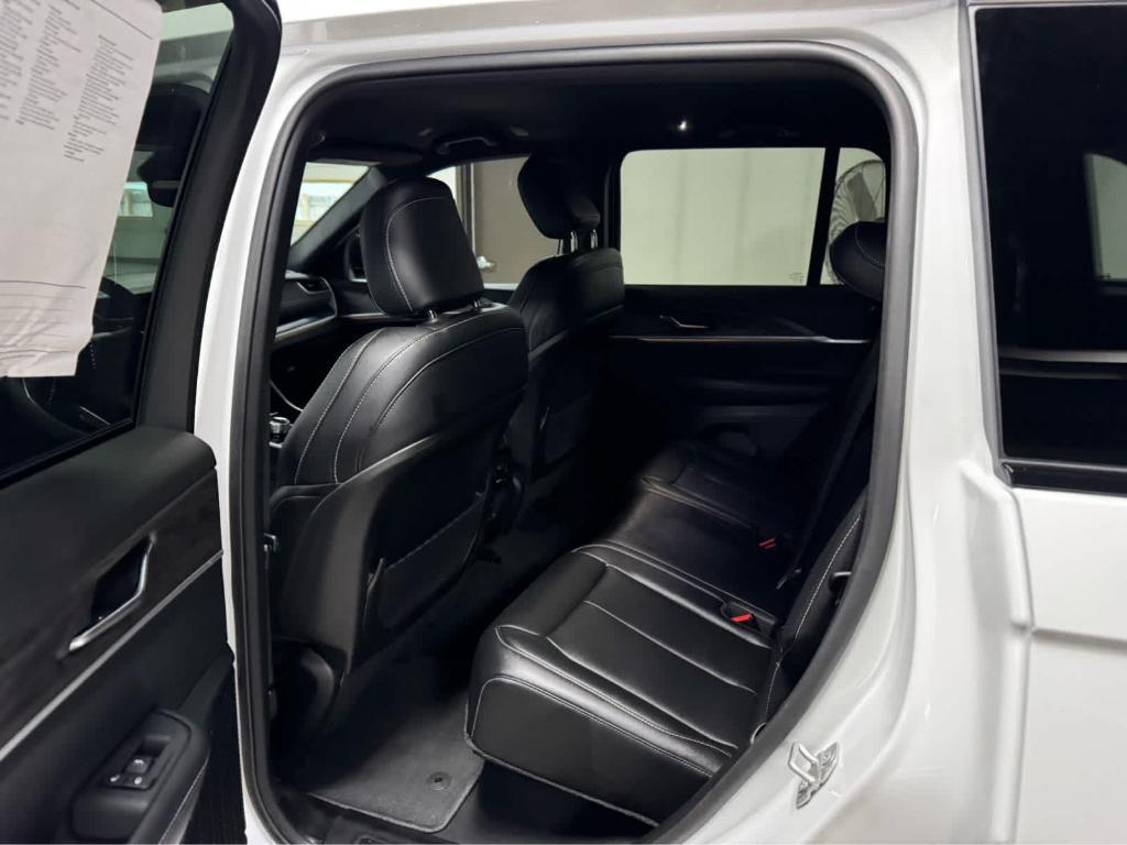 used 2024 Jeep Grand Cherokee car, priced at $37,995