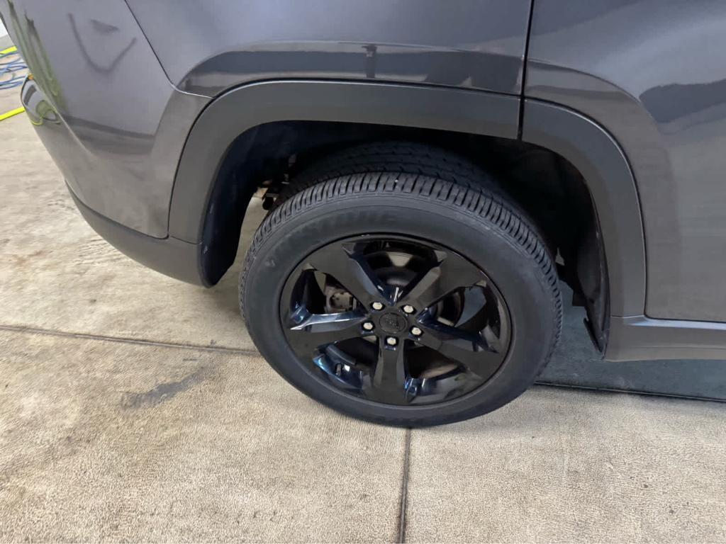 used 2023 Jeep Grand Cherokee car, priced at $34,795
