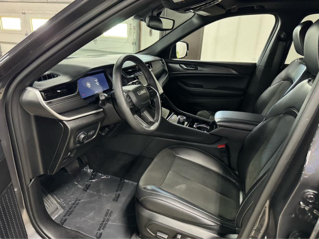 used 2023 Jeep Grand Cherokee car, priced at $34,795