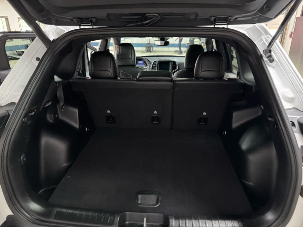 used 2021 Jeep Cherokee car, priced at $24,895
