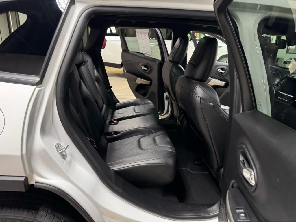 used 2021 Jeep Cherokee car, priced at $24,895