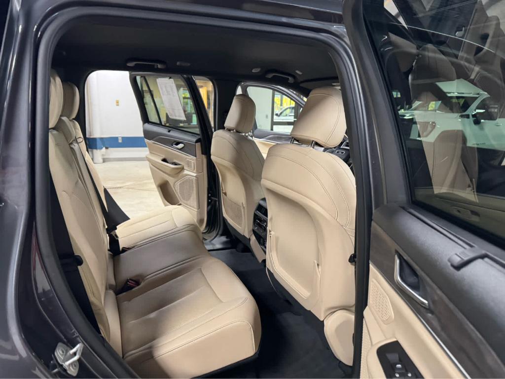 used 2023 Jeep Grand Cherokee car, priced at $34,995