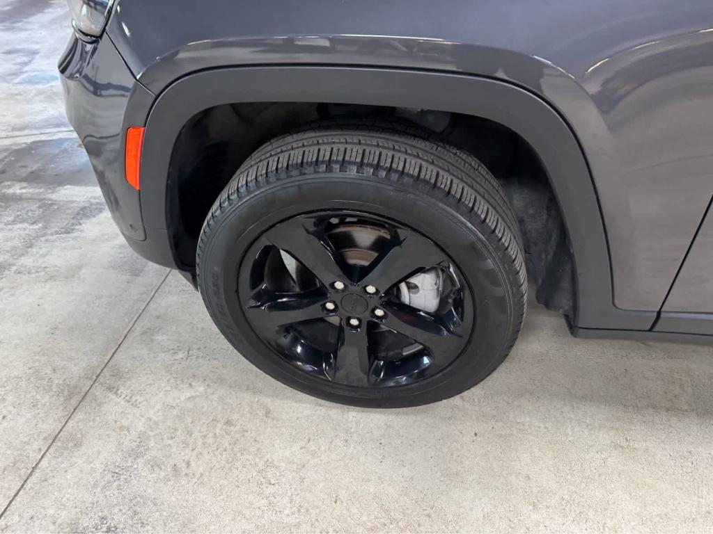 used 2023 Jeep Grand Cherokee car, priced at $34,995