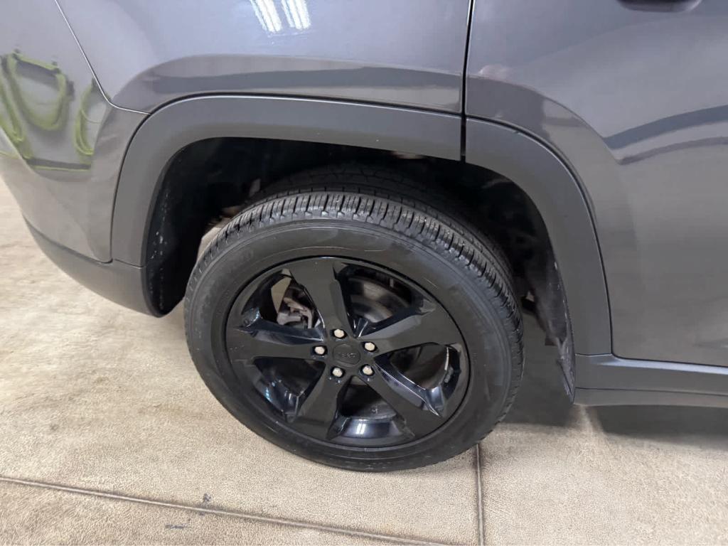 used 2023 Jeep Grand Cherokee car, priced at $34,995