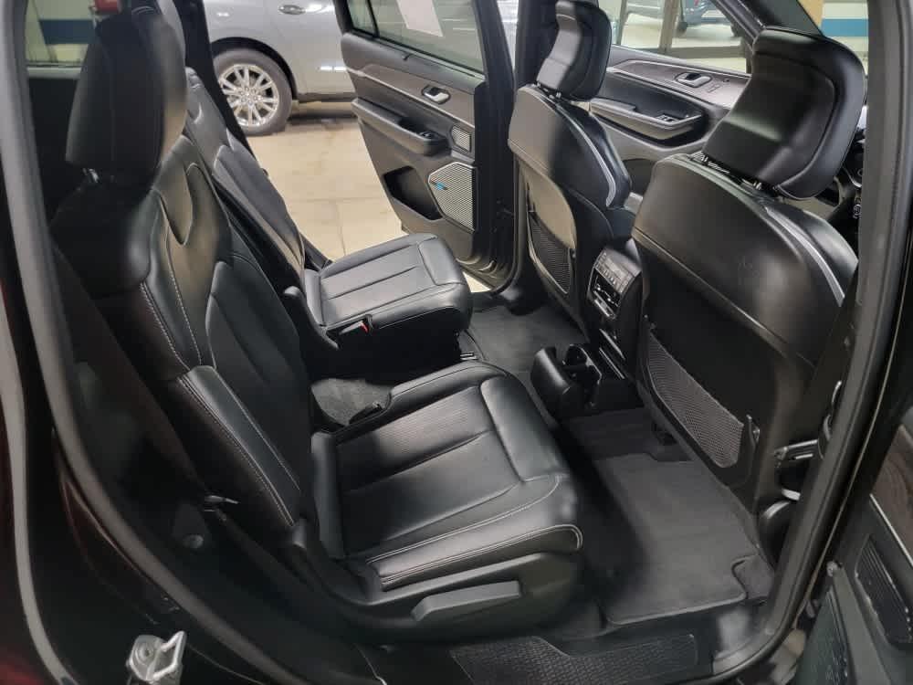 used 2021 Jeep Grand Cherokee L car, priced at $22,995