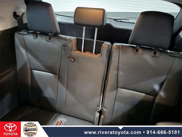 used 2021 Toyota Highlander car, priced at $30,995