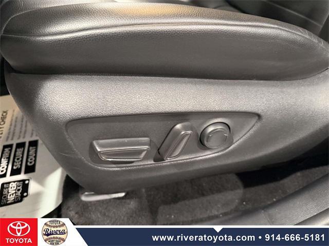 used 2021 Toyota Highlander car, priced at $30,995