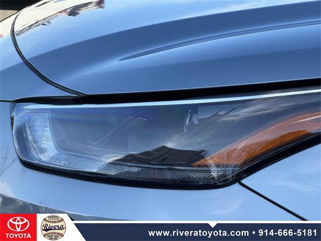 used 2022 Toyota Highlander car, priced at $36,595